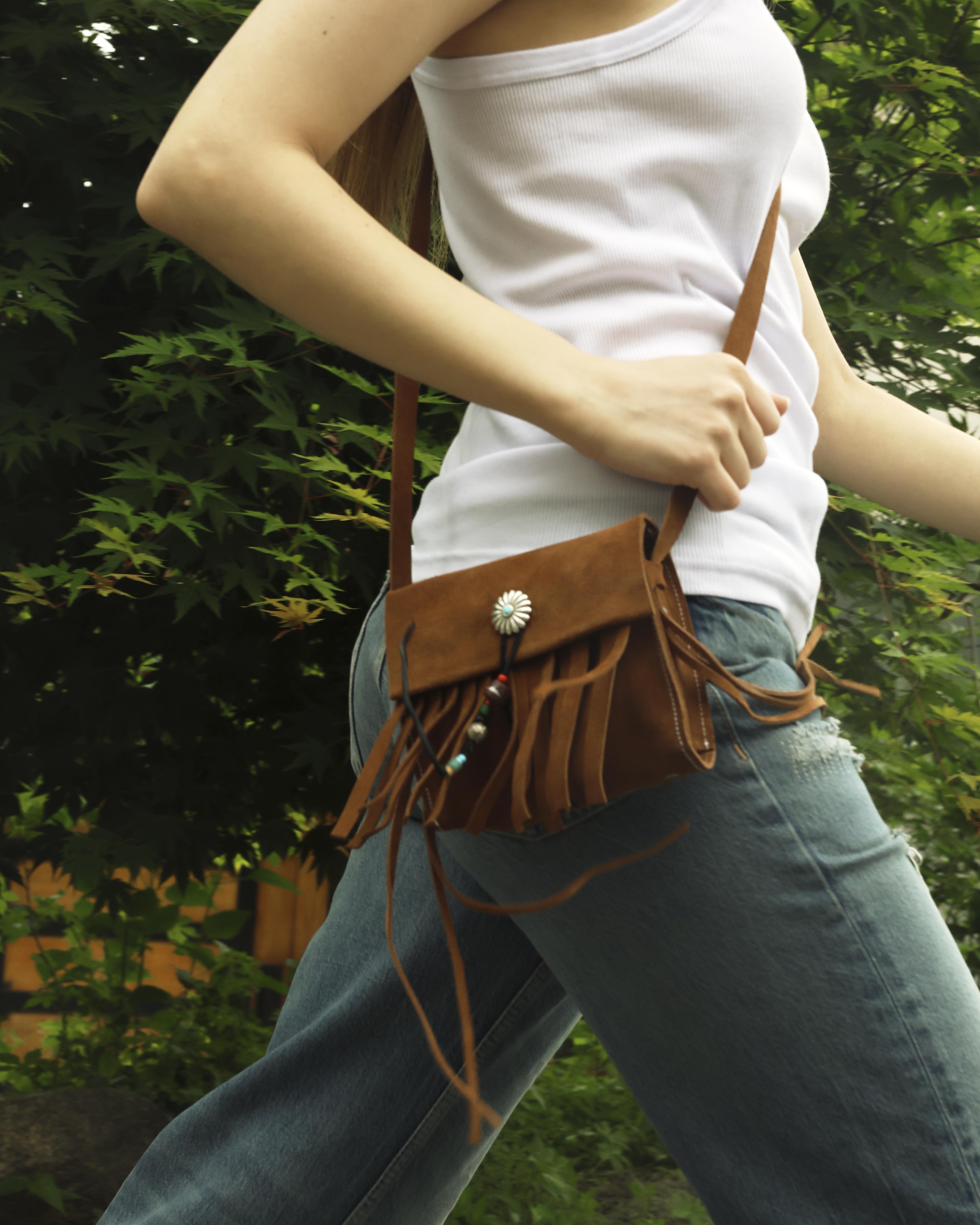 Light Tassel Bag (Brown)1