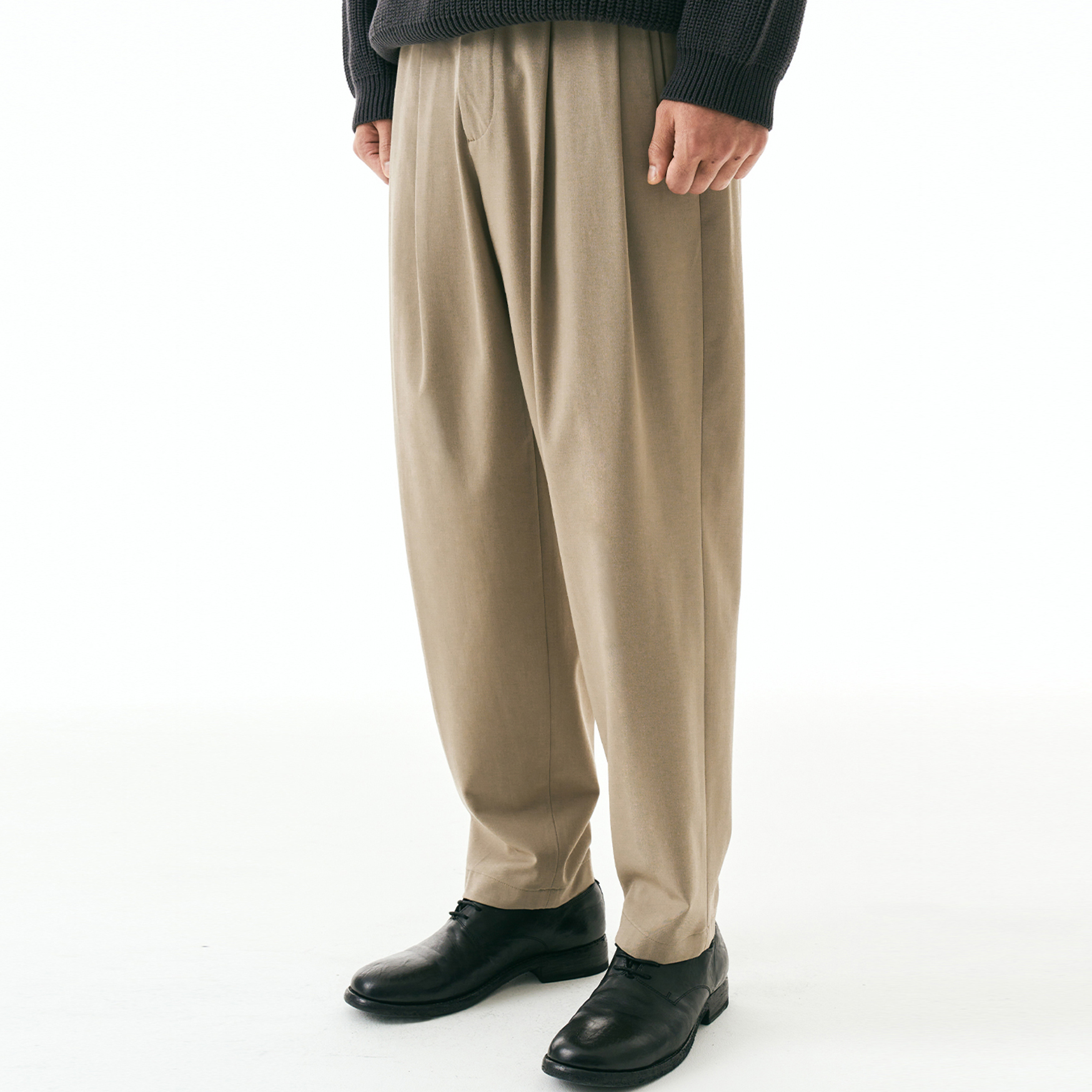 Banding Silhouette Pants_Mocha Beige1