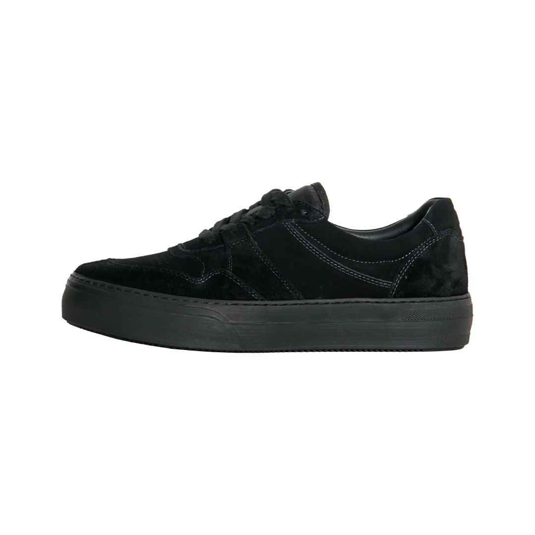 Chester Retro Sneakers in Suede Black OCO, 브랜드 편집샵 오씨오