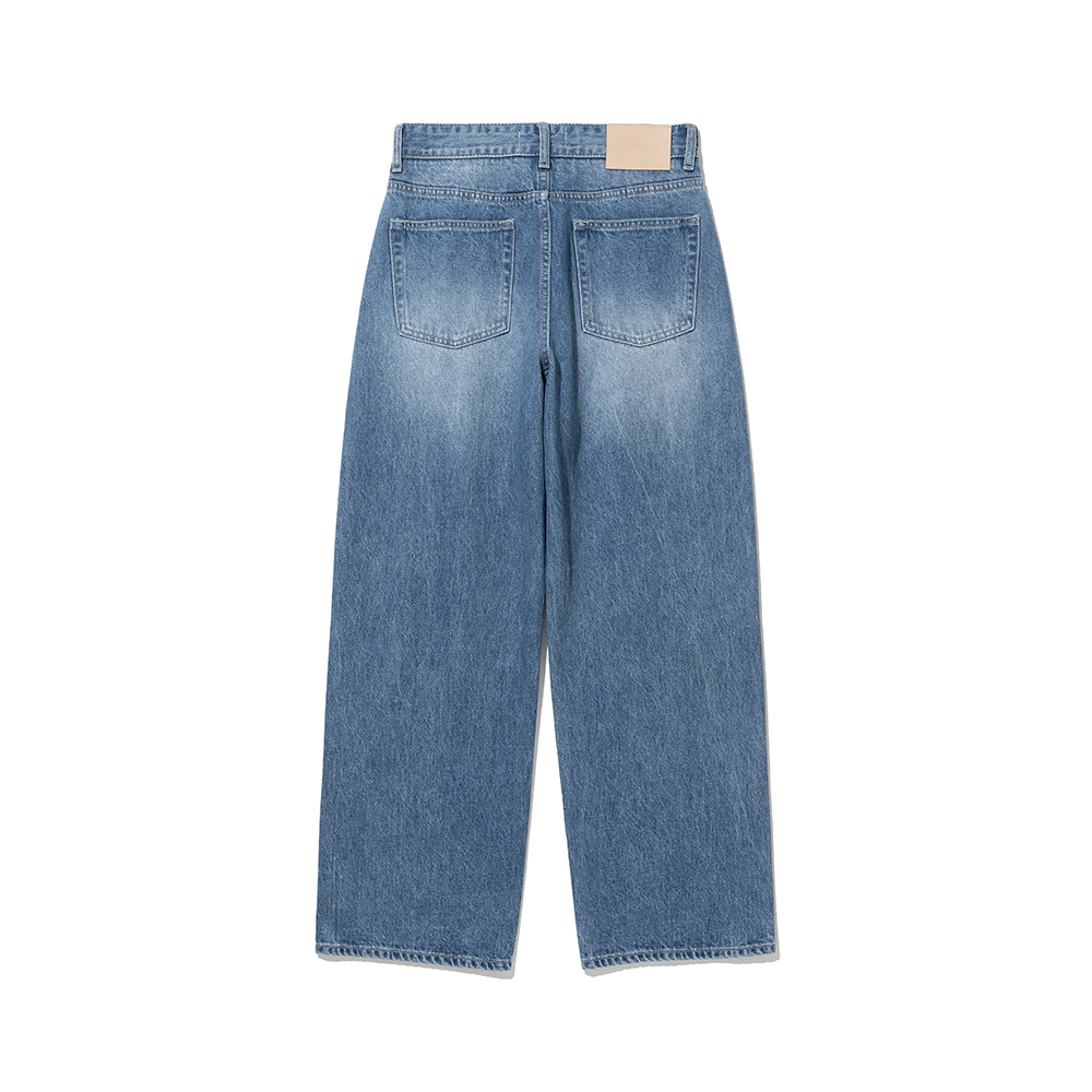 Two Tuck Wide Mid Blue Jeans - OCO, 브랜드 편집샵 오씨오